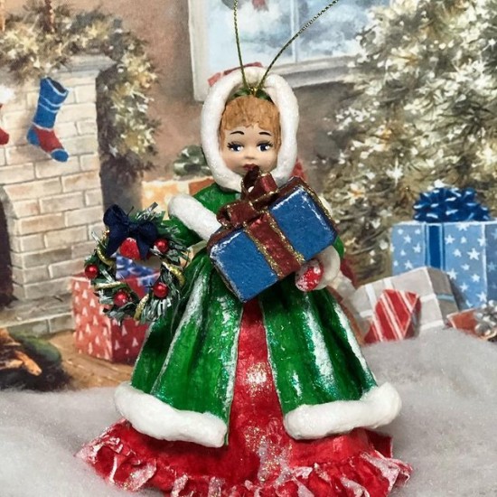 Christmas tree toy - Girl with gifts
